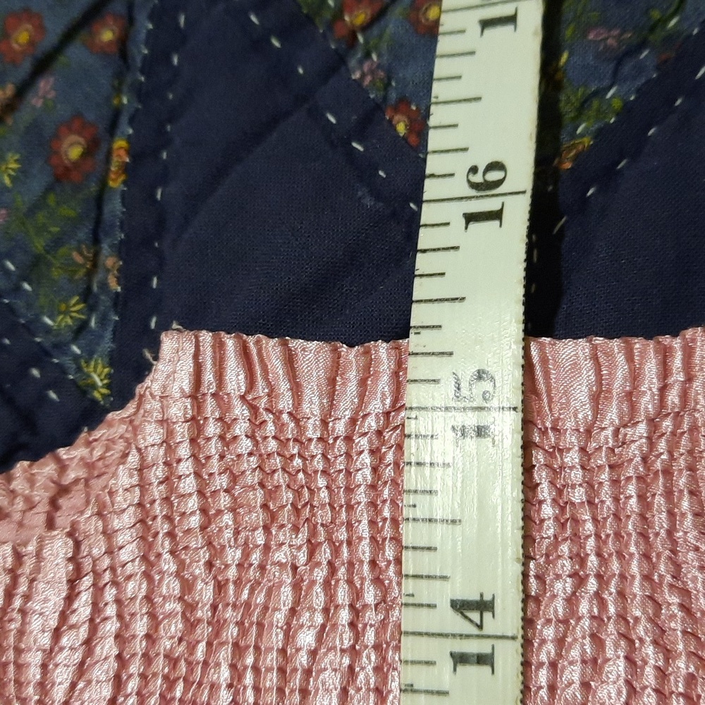 Sleeveless tank top xl. 
Tank style - Picture 6 of 7